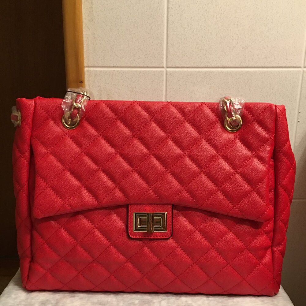 NWT!!! ELLO Quilted vegan leather Tote Bag in RED